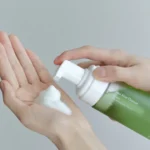 ⁦Celimax NONI Acne Bubble Cleanser - 155ml⁩ - الصورة ⁦2⁩